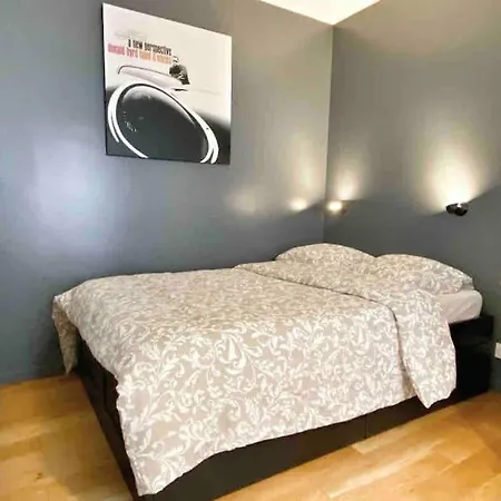 Apartment Charming Flat In Montmartre *